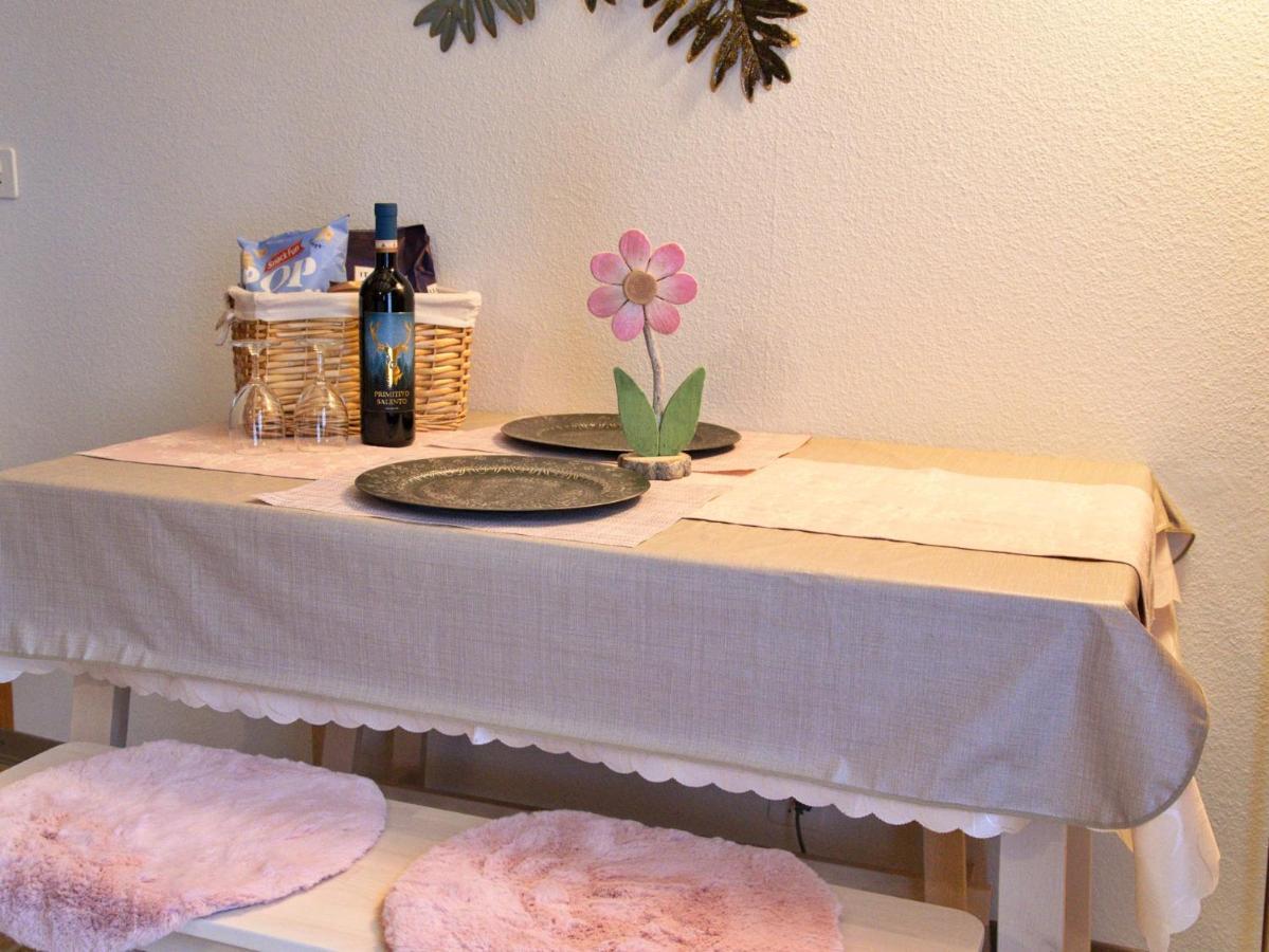 Spellbound A Romantic Hideaway For Adults Aged 18-35 Villa Lauterbrunnen Exterior photo